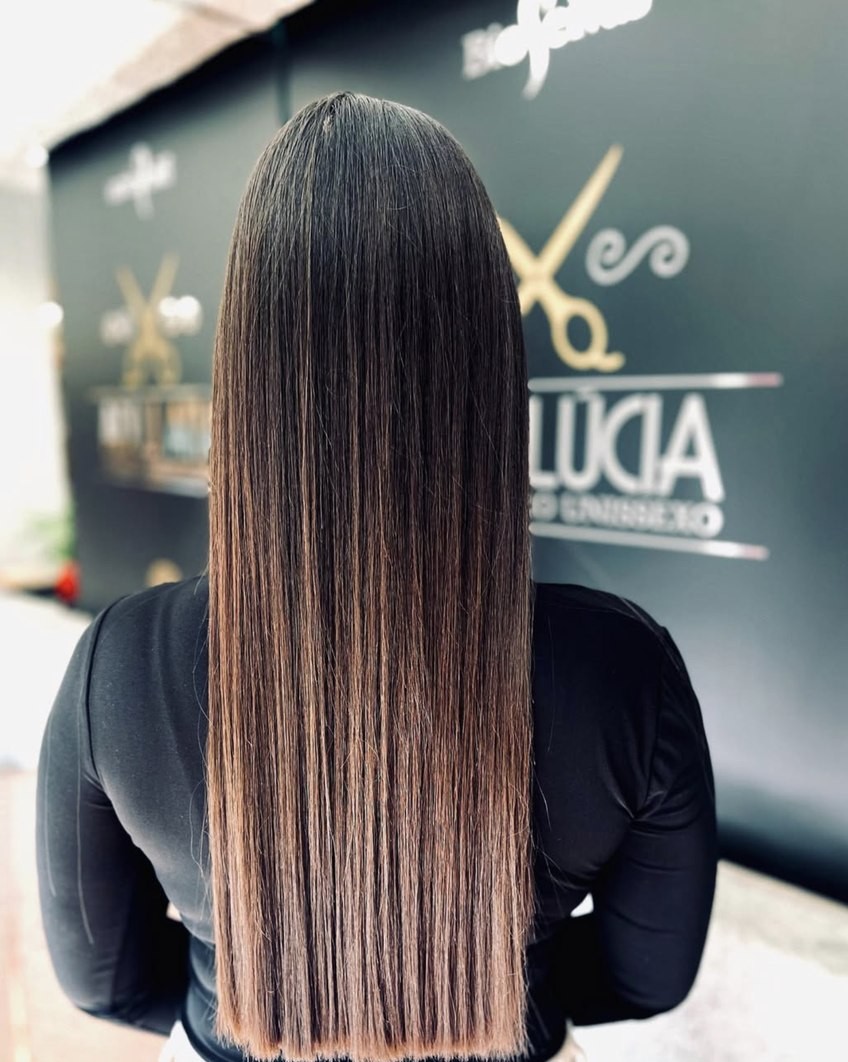 Cabelo liso perfeito com ombré
